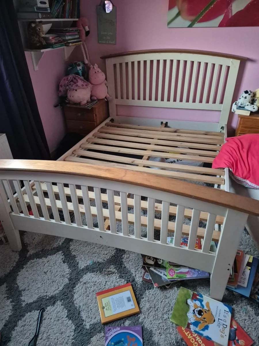 Timber bed. Quick sale. 100 o.n.o.