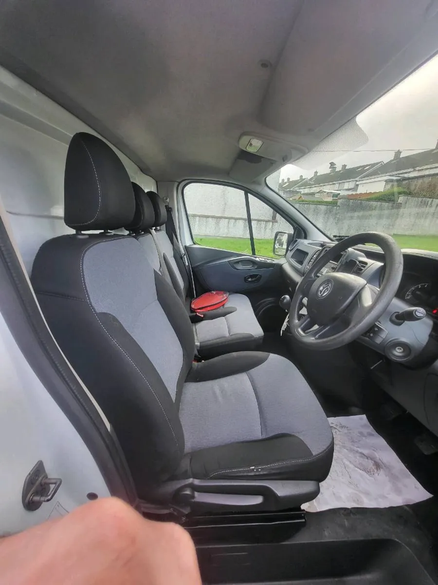 2015 Vauxhall Vivaro White - Image 1