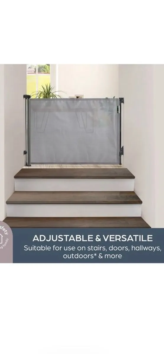 Dreambaby retractable stairgate - never used - Image 2