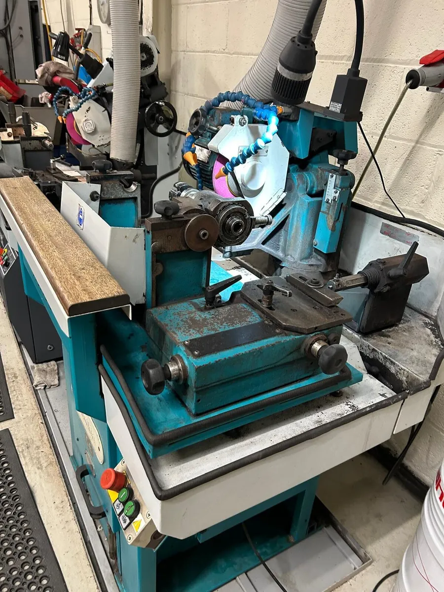 Sawmill and woodworking equipment. - Image 4