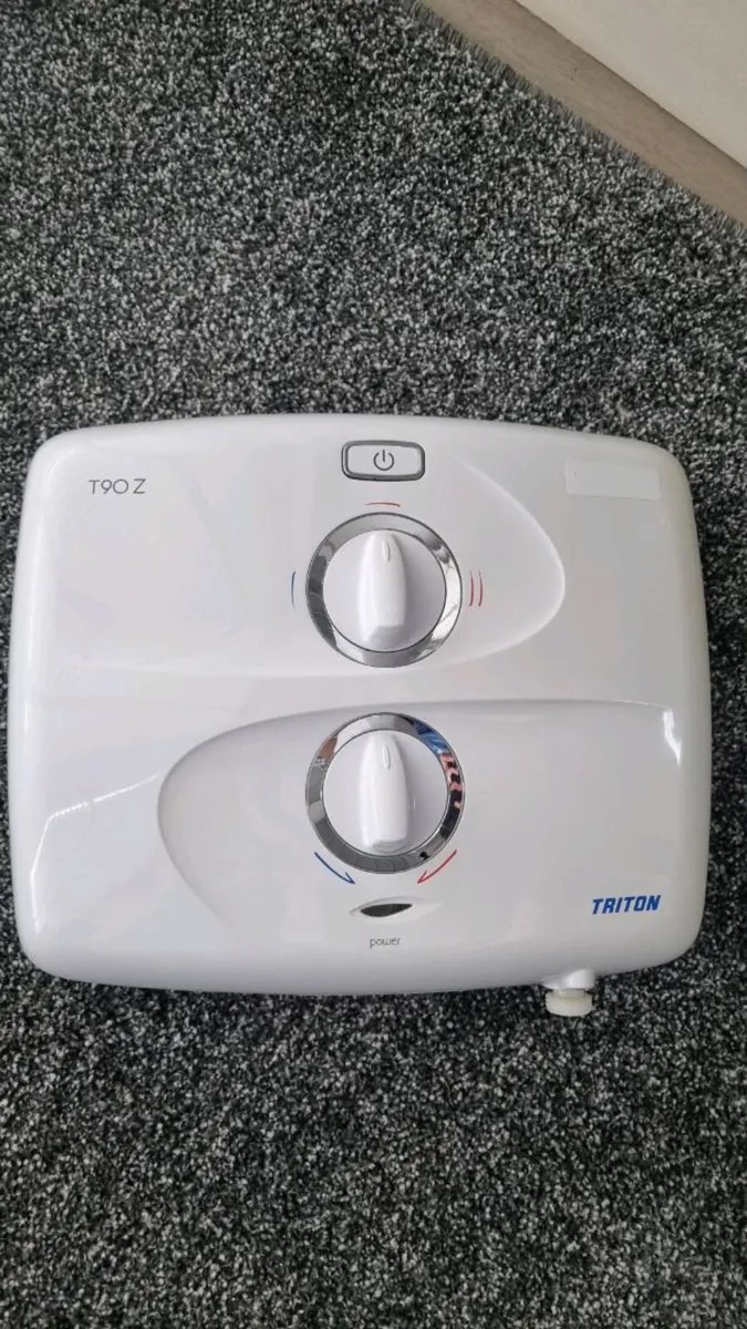 Triton T90z Electric Shower - Image 1