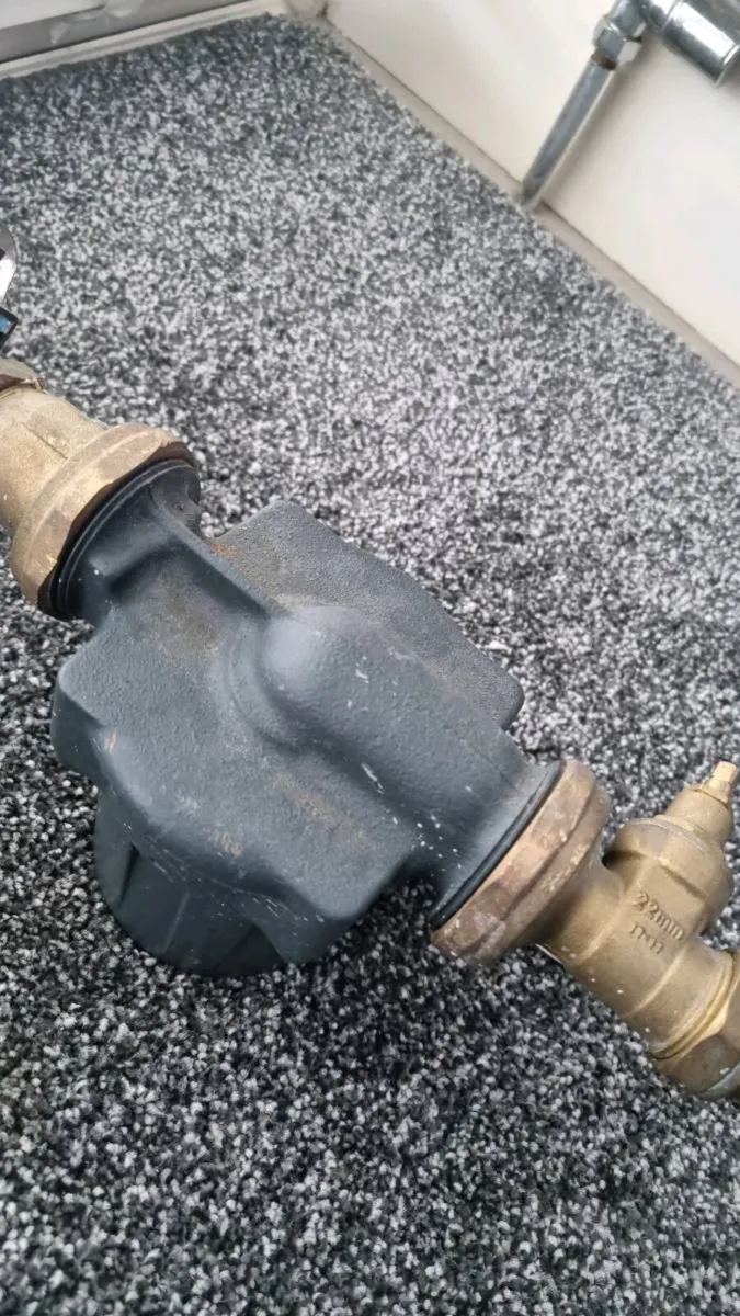 Heat Merchants Heating Circulation Pump - Image 2