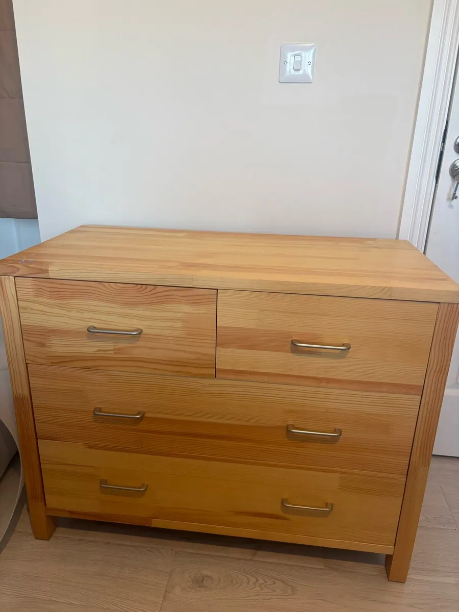 Lockers and chest of drawers - Image 2