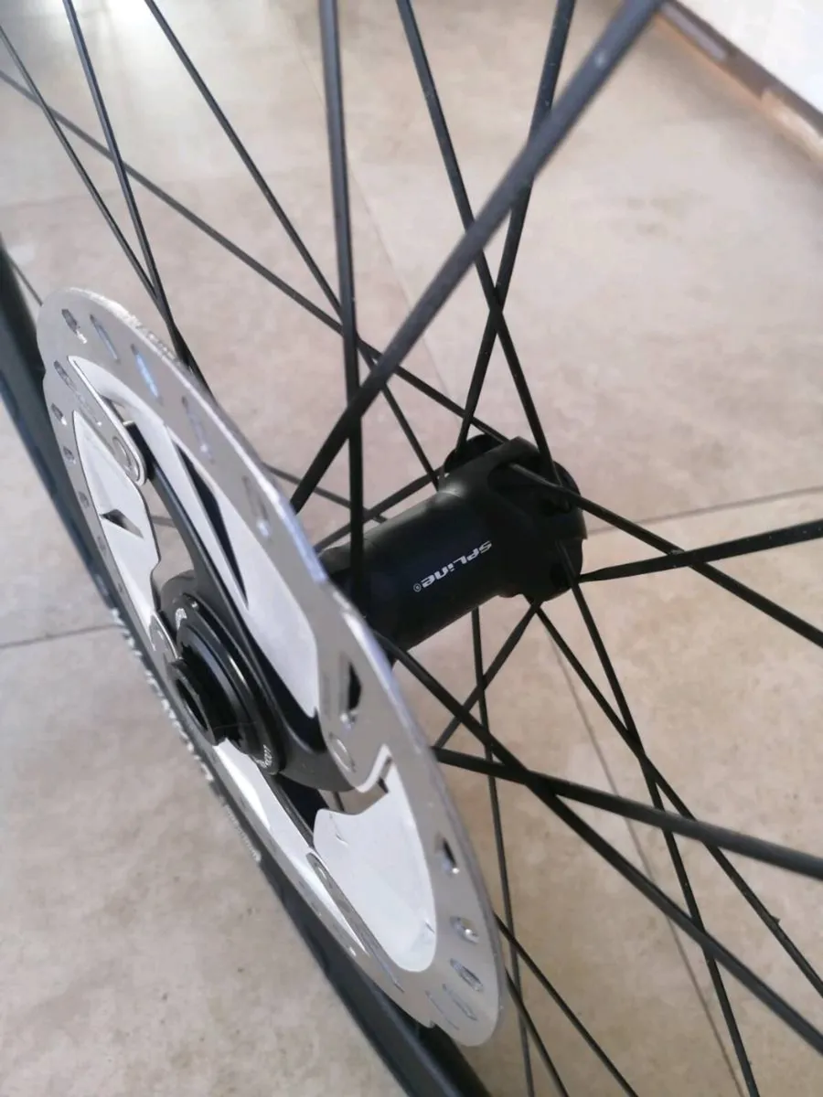 DT Swiss Disc Wheelset - Image 4