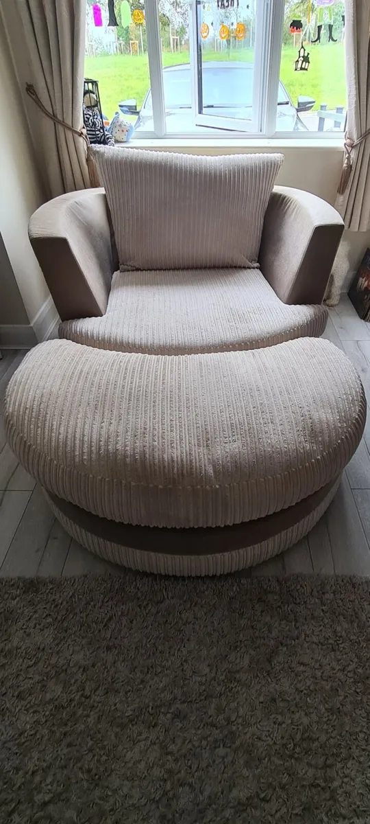 Large swivel chair & foot stool - Image 1