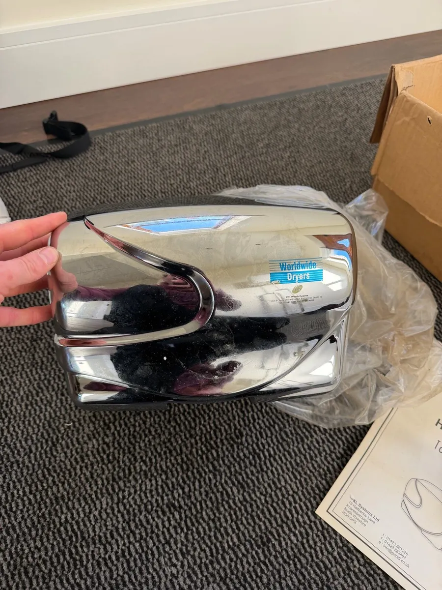 Wireless Hand dryer touch free - Image 1