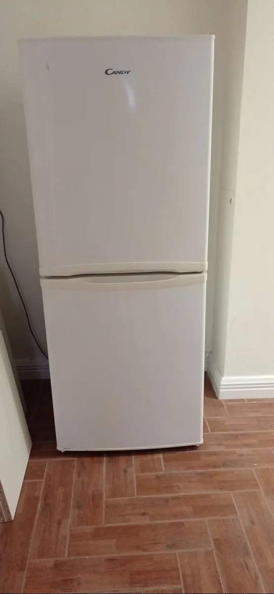 Fridge freezer - Image 2