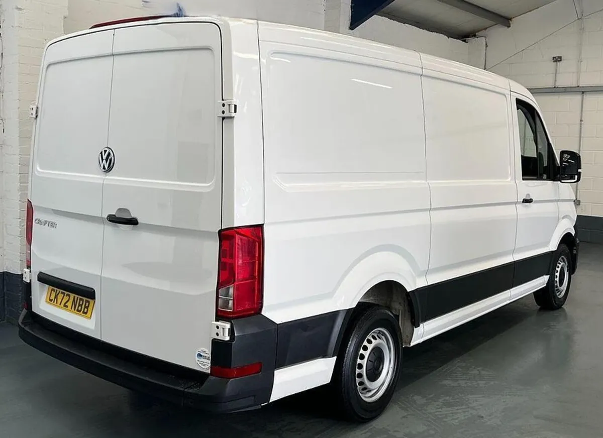 2023 Volkswagen Crafter Panel Van - Image 1