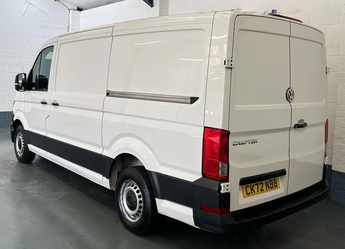 2023 Volkswagen Crafter Panel Van - Image 4