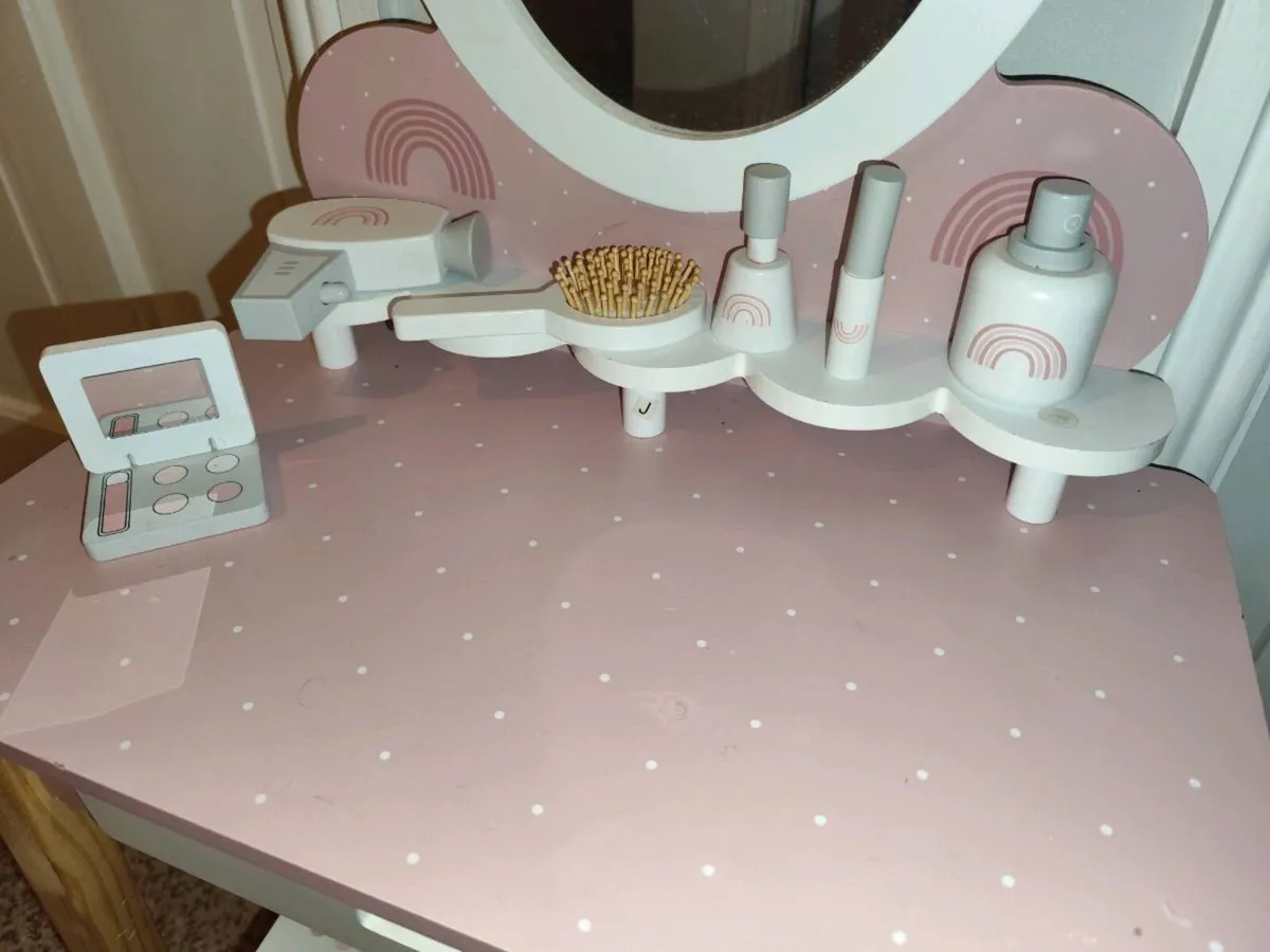Kids vanity unit - Image 2