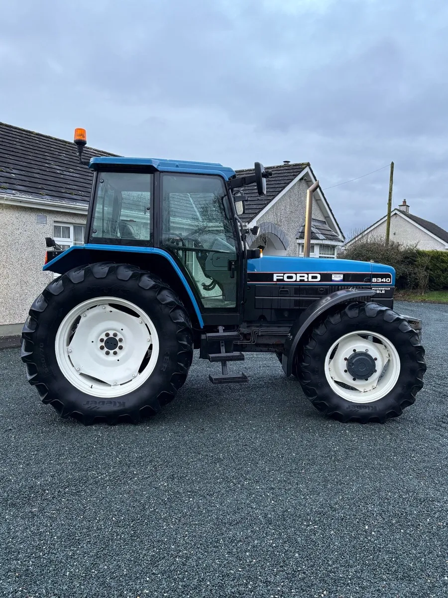 Ford 8340 SLE - Image 3