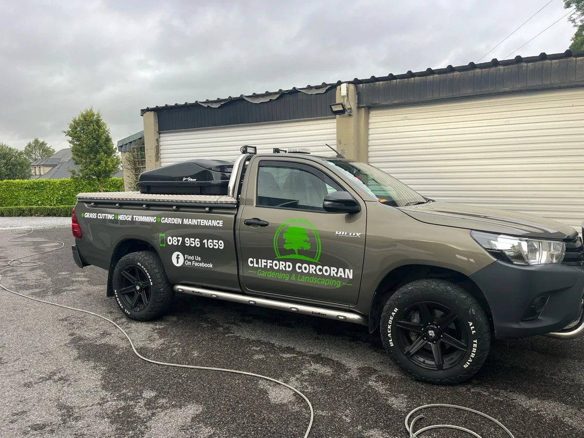 Hilux Toyato - Image 1