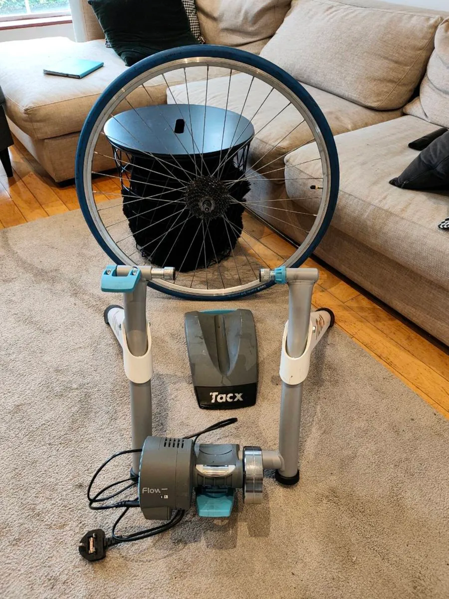 Tacx smart turbo trainer - Image 1