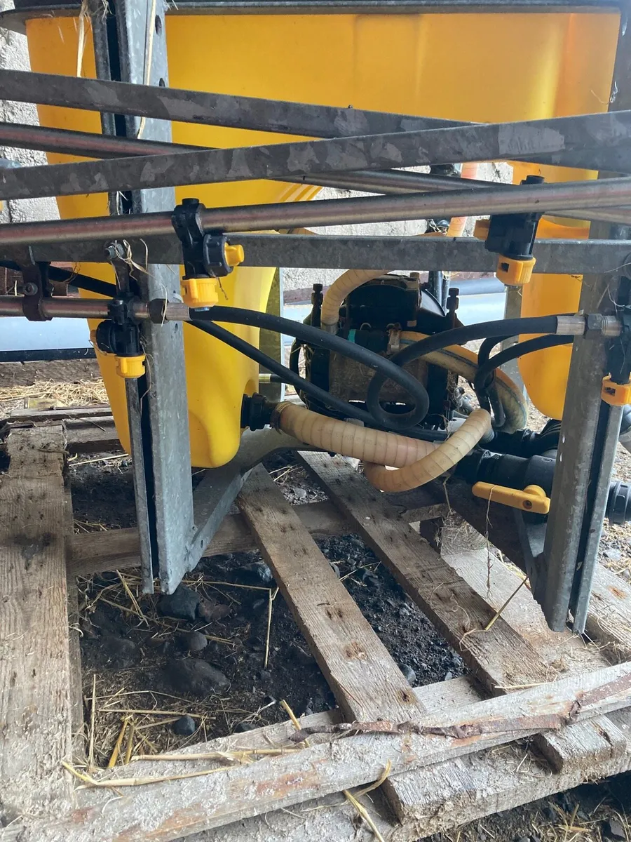 Tractor sprayer - Image 4