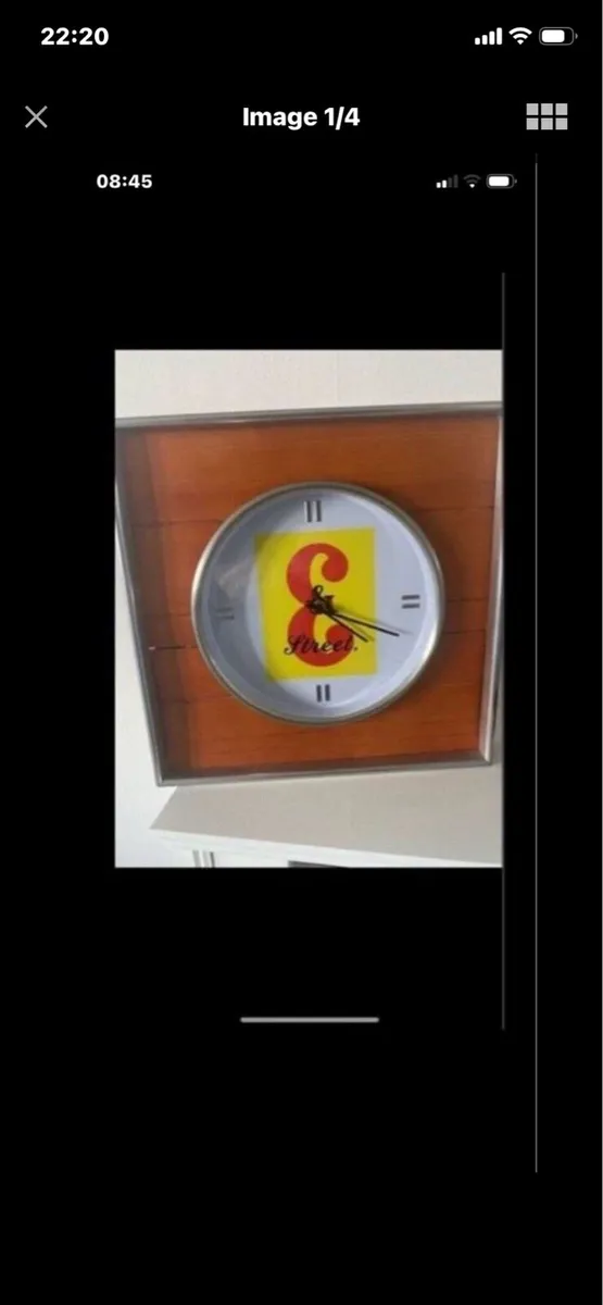 Rare J& B Bar Clock - Image 1