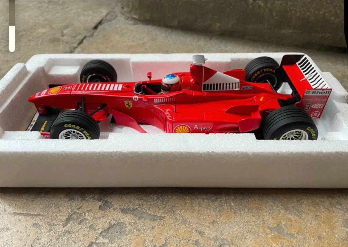 Minichamps Michael Schumacher f300 1/18 - Image 4