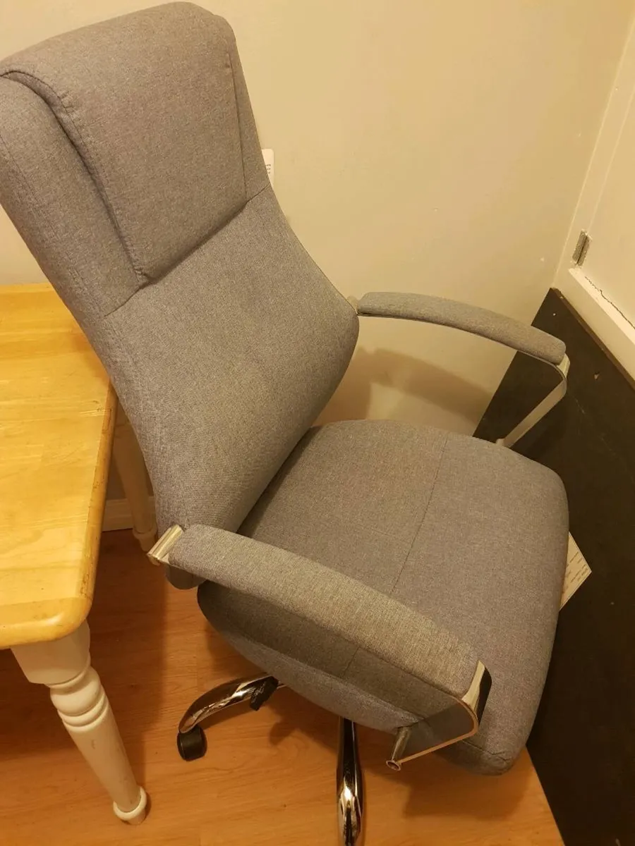 Luxury Office Chair - Image 2