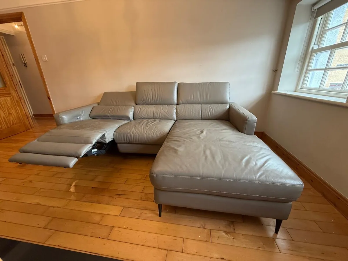 Beautiful leather recliner sofa for sale - Image 1