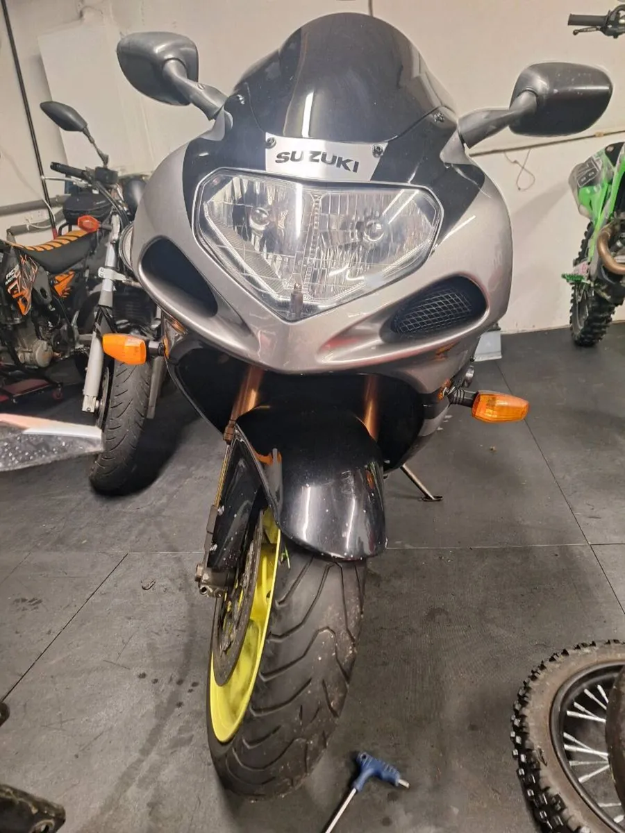 Gsxr 1000 k1 - Image 4