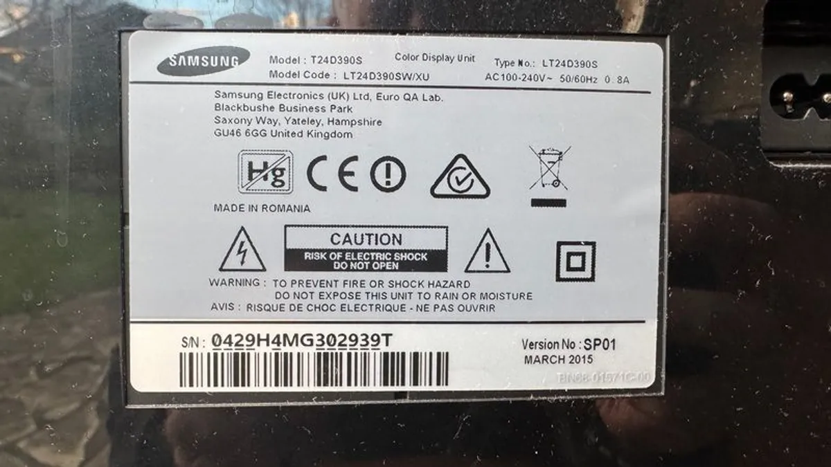 Samsung 24" Smart TV - Image 3