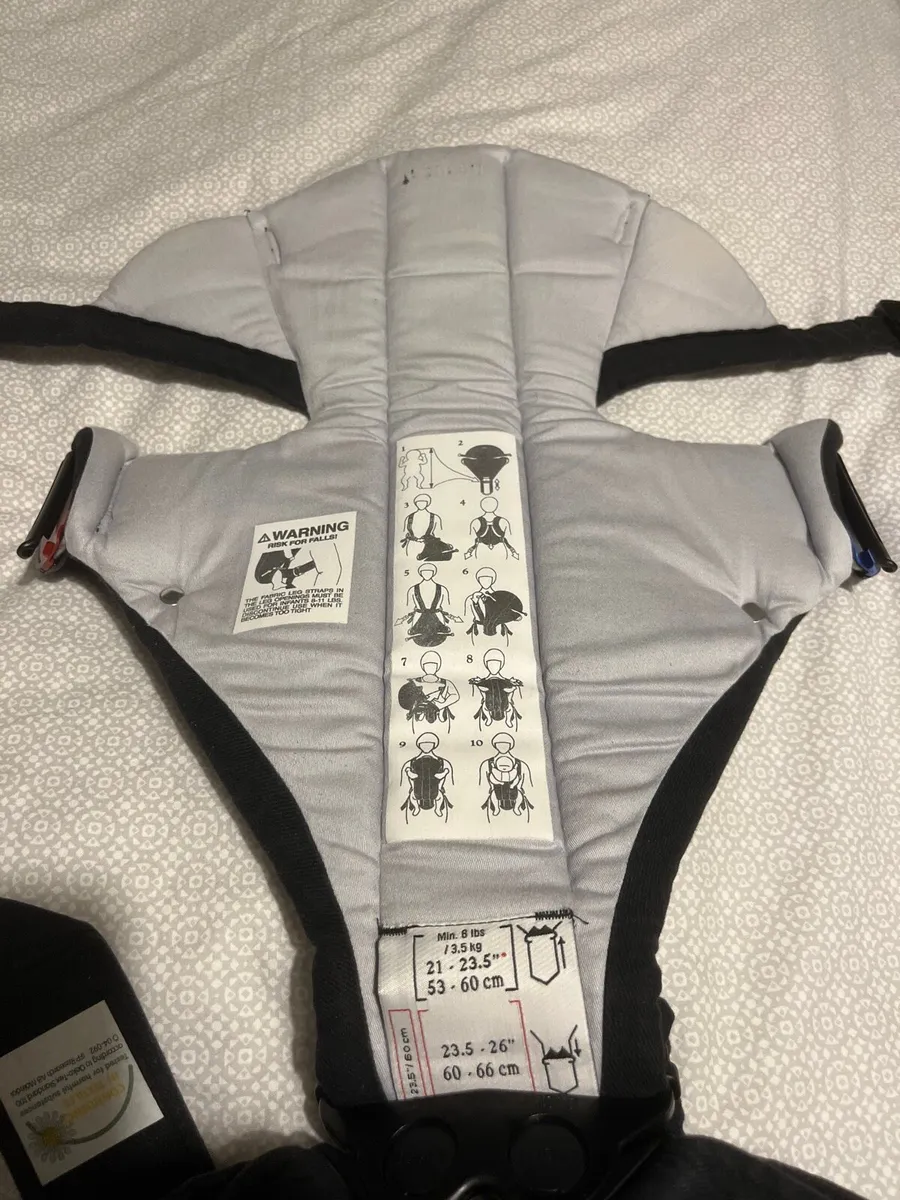 Baby Bjorn baby carrier sling - Image 3