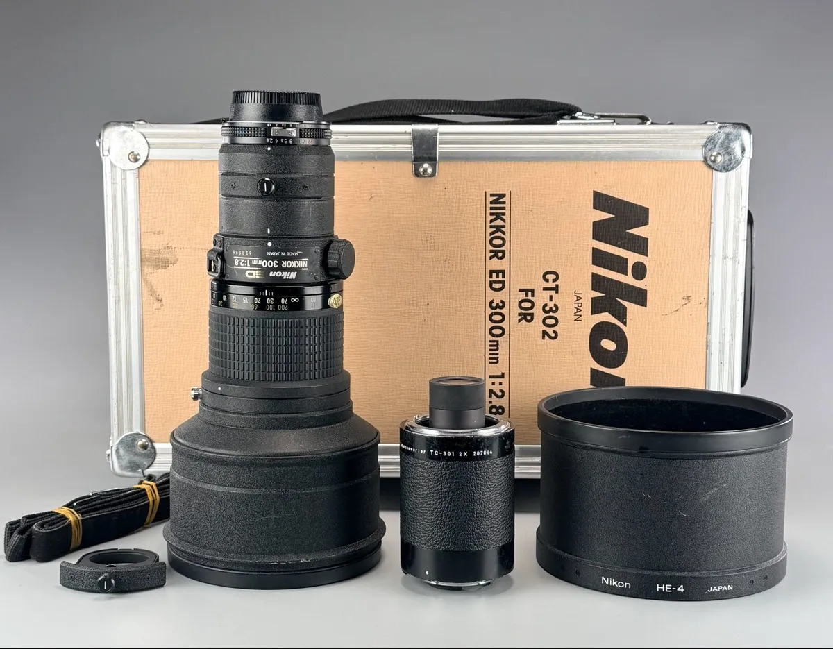Nikon AI-S Nikkor 300mm f/2.8 ED manual focus lens - Image 1