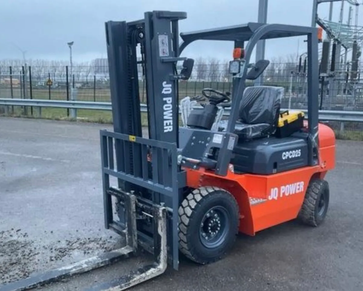 NEW JQ 2.5 TON DIESEL FORKLIFT - Image 1