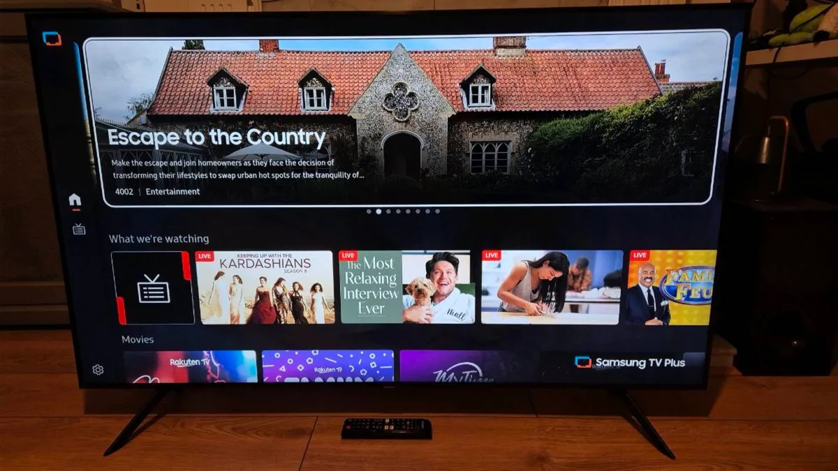 55" SAMSUNG 4K UHD Smart TV - Image 1