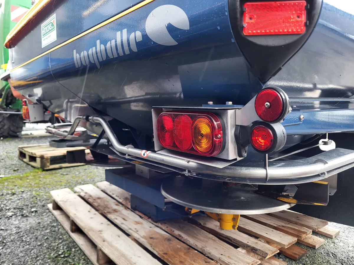 Farm Machinery - Image 4