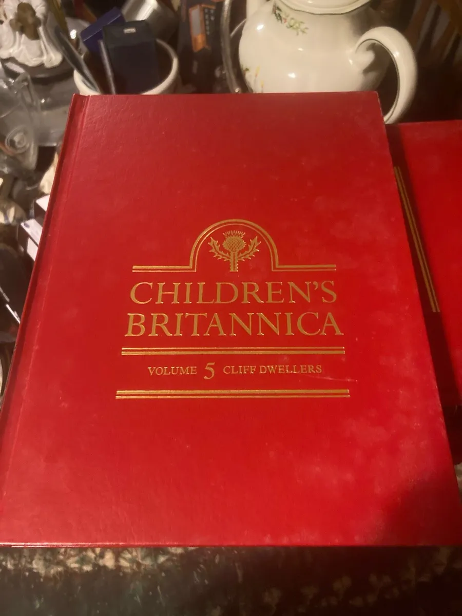 Vintage encyclopaedia set free postage - Image 2