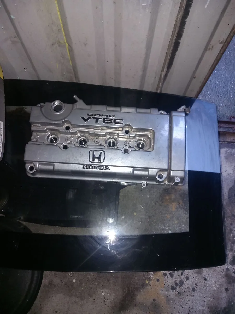 Rocker cover