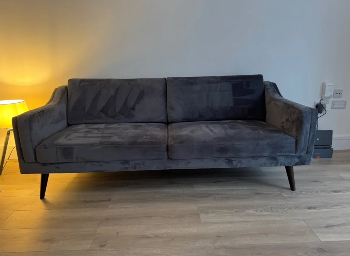 2 & 3 Seater Couch - Image 1