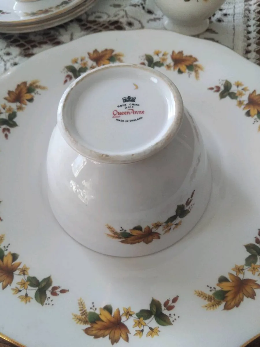 Queen Anne bone china tea set - Image 3