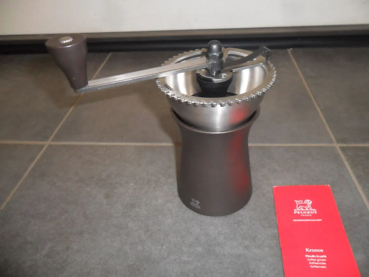 coffee mill - Image 1