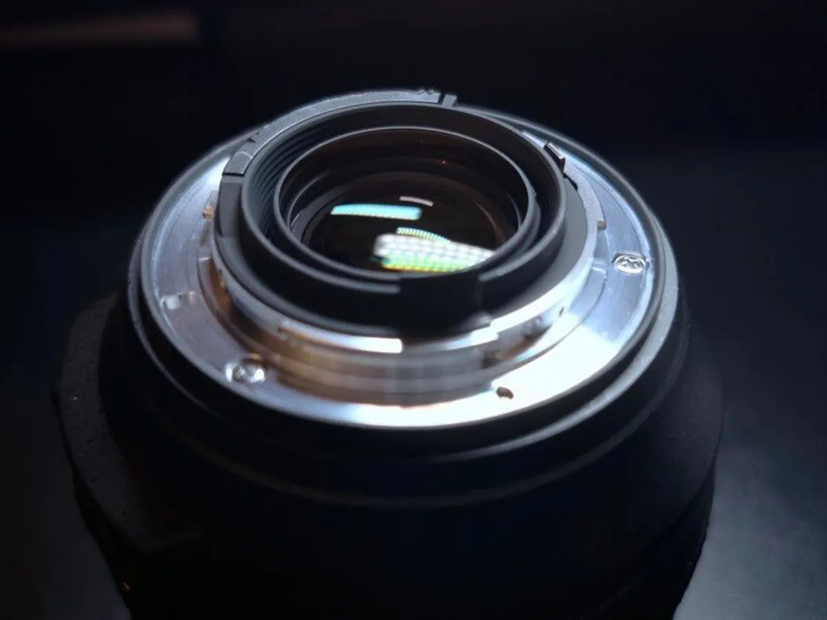 Nikon AF-S 24-120mm f4G ED VR FX Full Frame Clean Glass Hood Caps Tested - Image 2