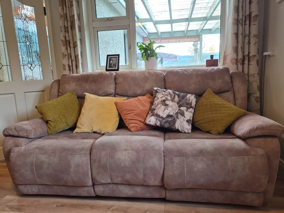 Suite of Furniture - Image 2