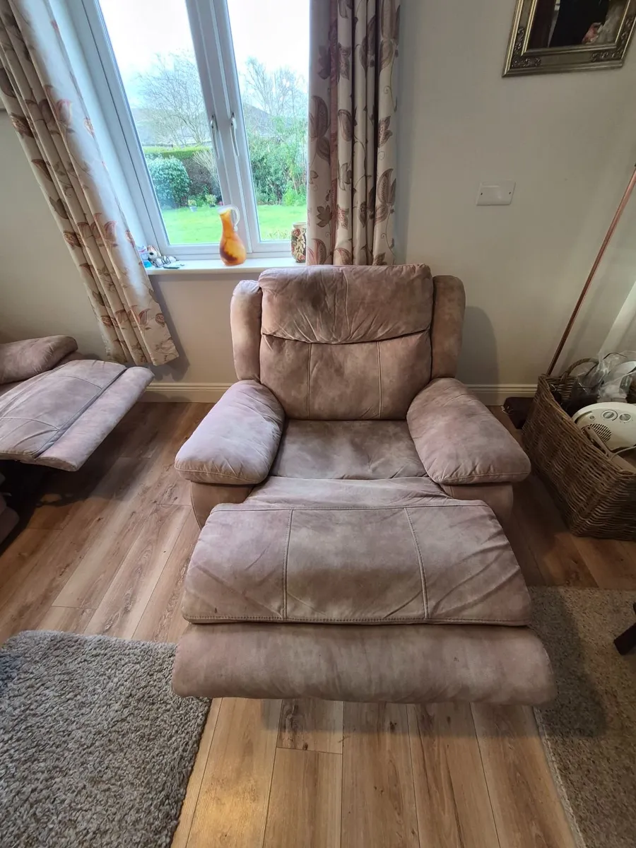 Suite of Furniture - Image 3