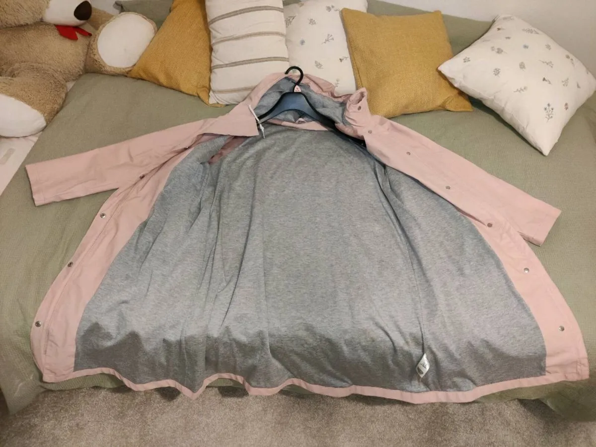 Waterproof M&S Women jacket - Image 3