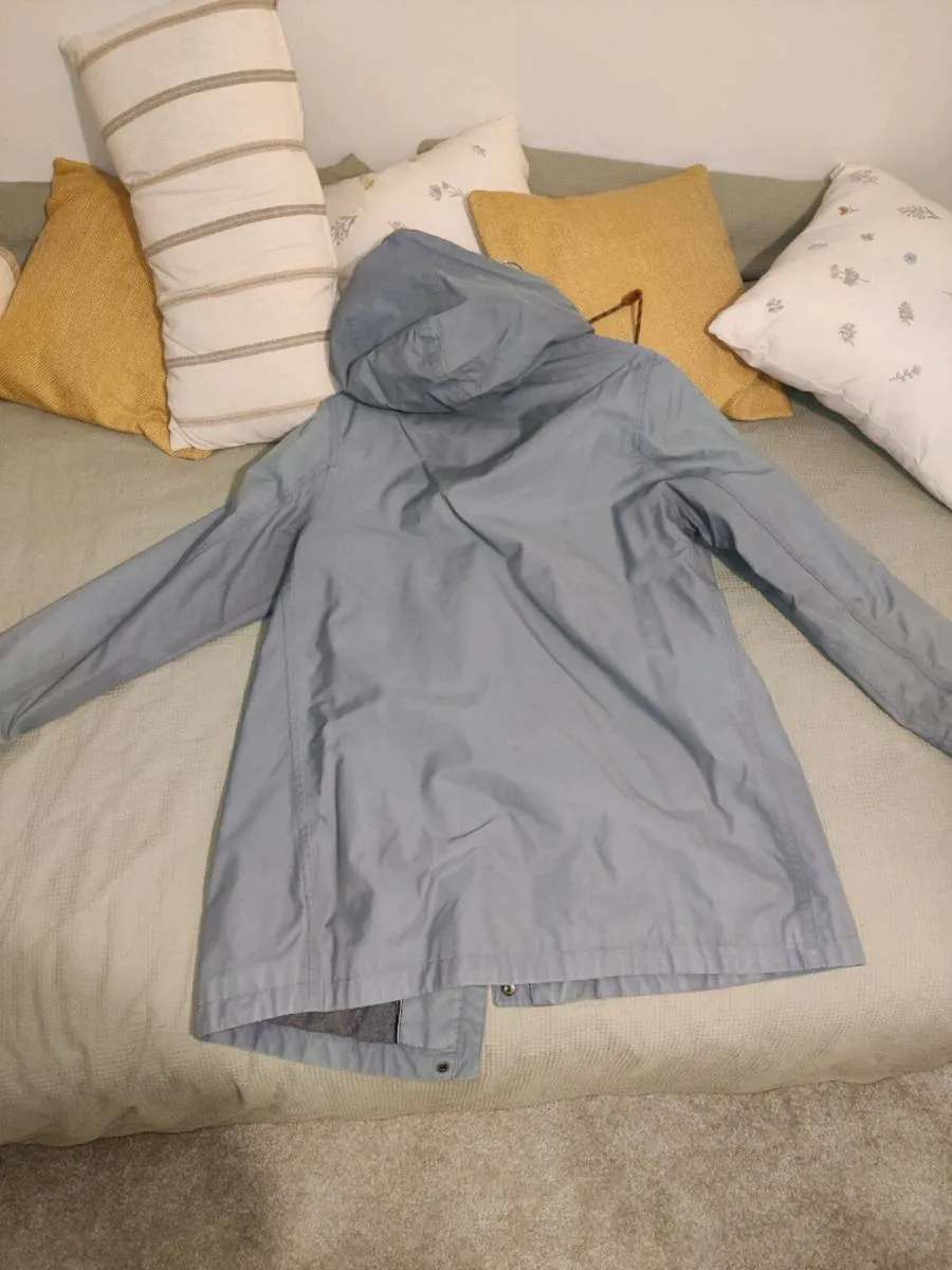 Fat Face Waterproof Woman Jacket - Image 4