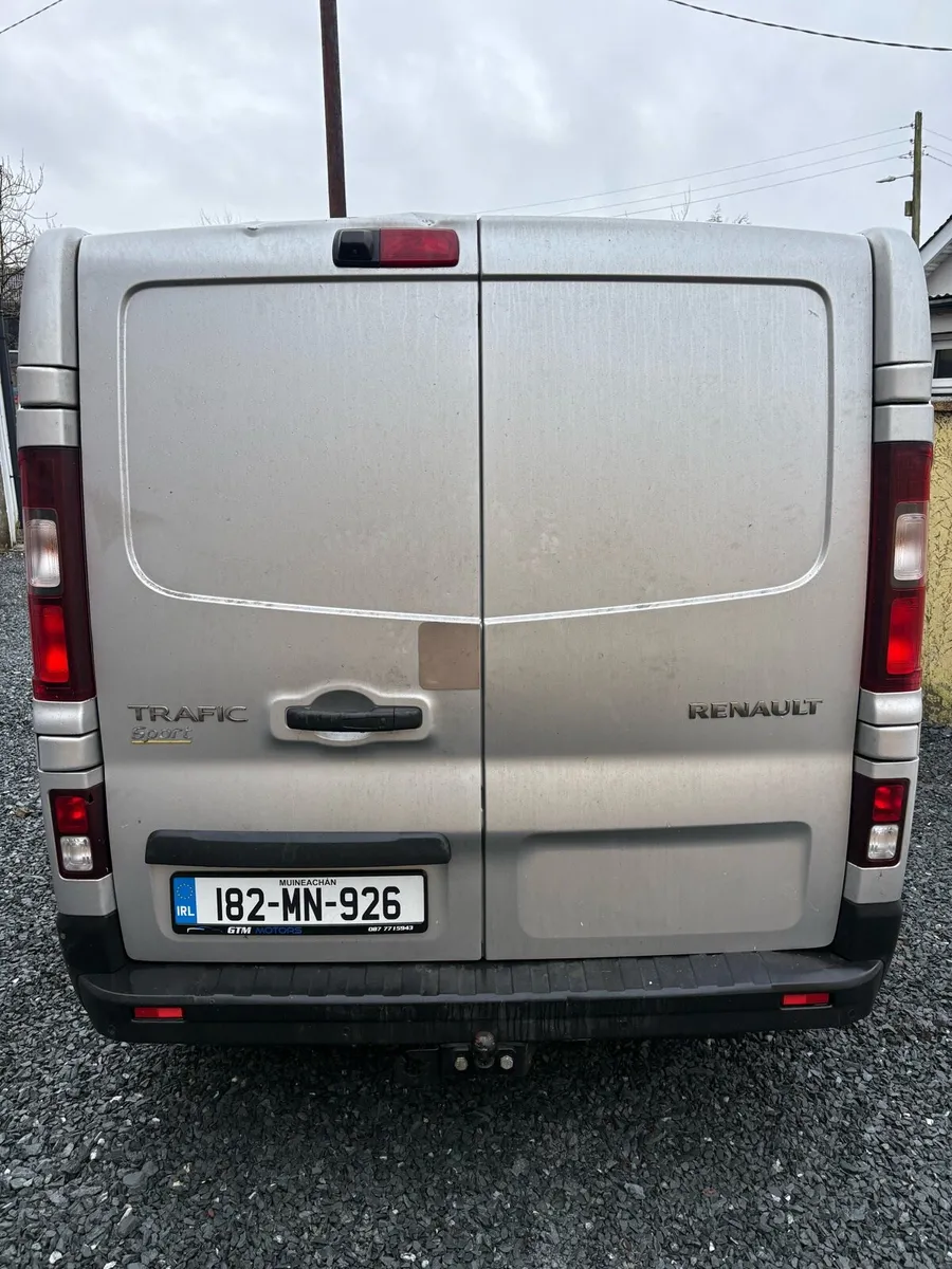 Renault traffic - Image 3
