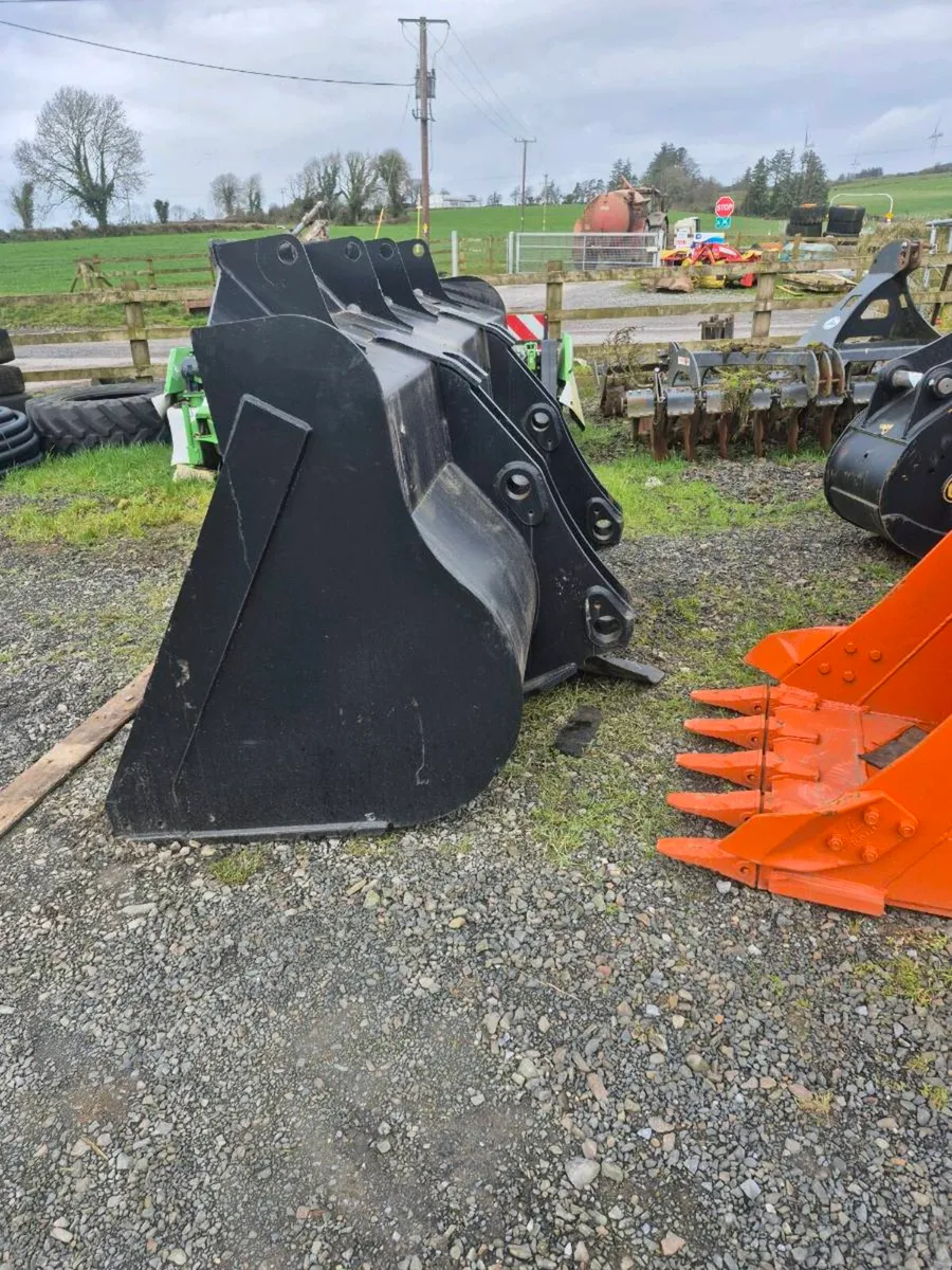 Buckets for loader and digger - Image 2