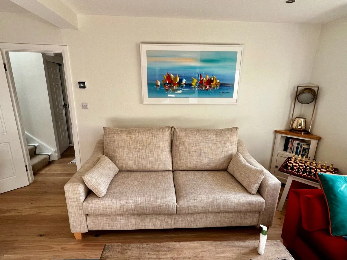 Large almost new 4 seater sofa - Image 2