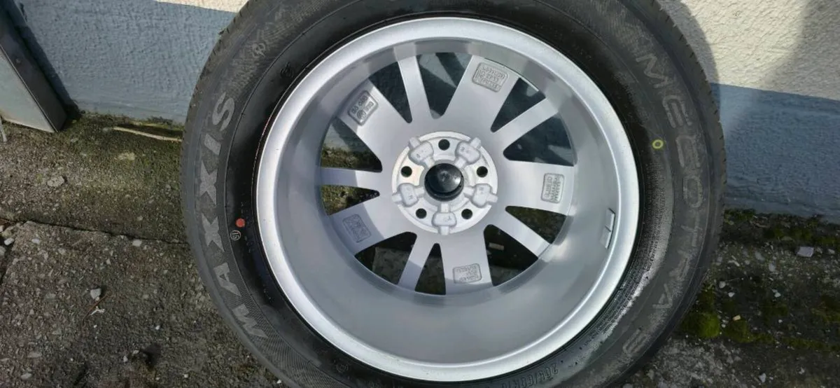 VW CADDY GENUINE ALLOYS WITH TYRES. - Image 2
