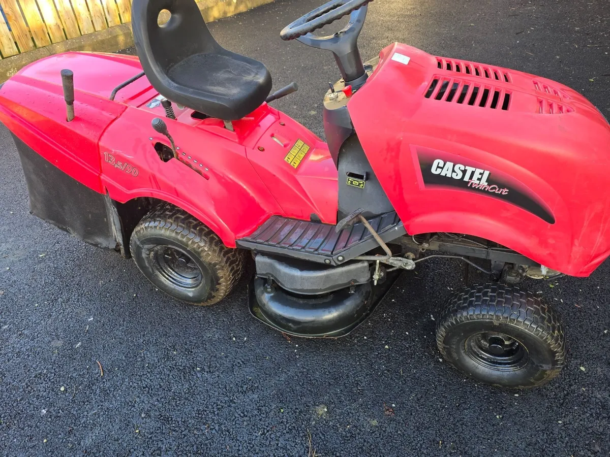 Ride on mowers castlegardens - Image 1