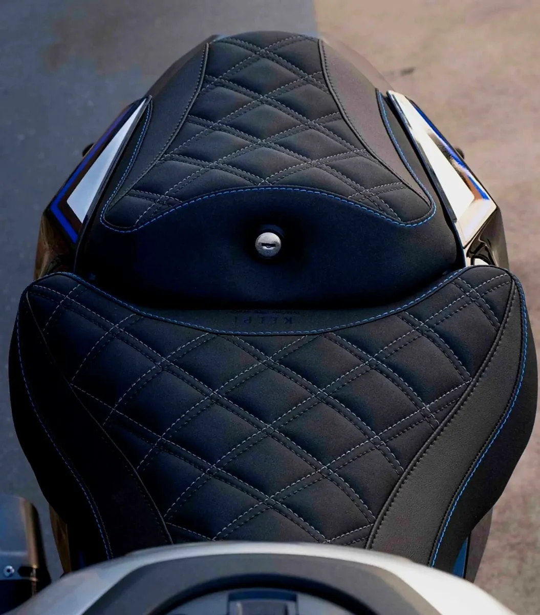 Mt 09 kelpi set of seat cover new never used - Image 2