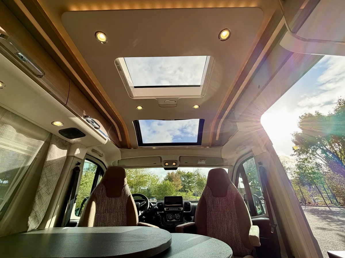 252 Carthago Mailbu Diveristy DB600 Sky Roof - Image 4