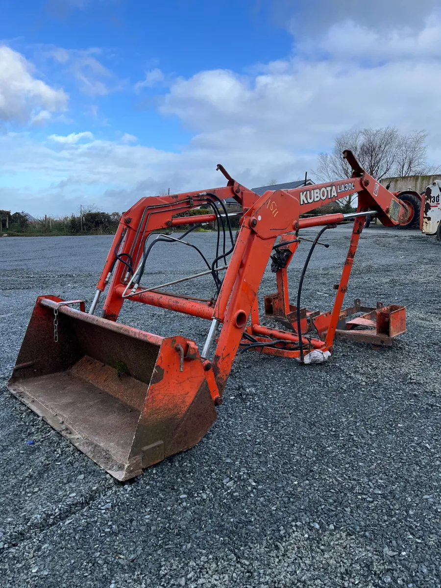 Kubota LA300 Front Loader & Bucket - Image 1