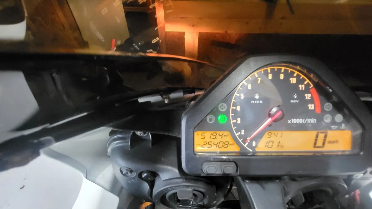 Honda Fireblade 2004 25kMiles - Image 3