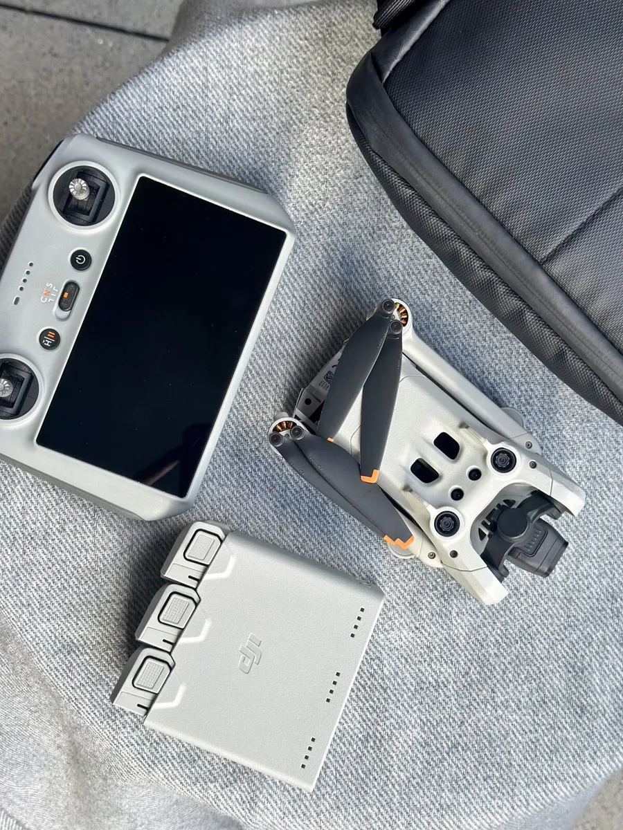 DJI Mini 3 Pro drone / Fly More Combo - Image 3