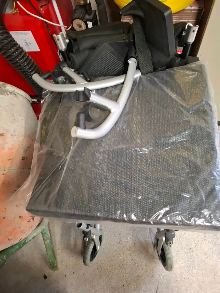 Excel G3 transit wheelchair - Image 3